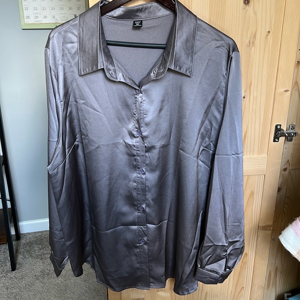 2 3X Shein brand new ladies blouse, package deal - Picture 4 of 5